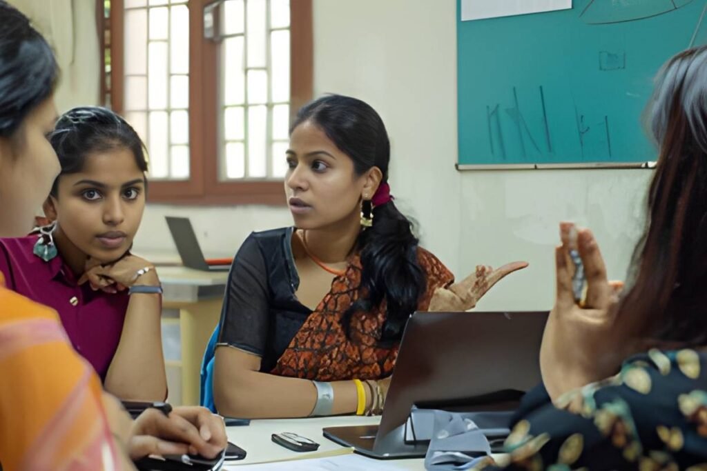 English pronunciation tips Bengali speakers — LELE trainer Arnab Pan conducting spoken English class in Kolkata