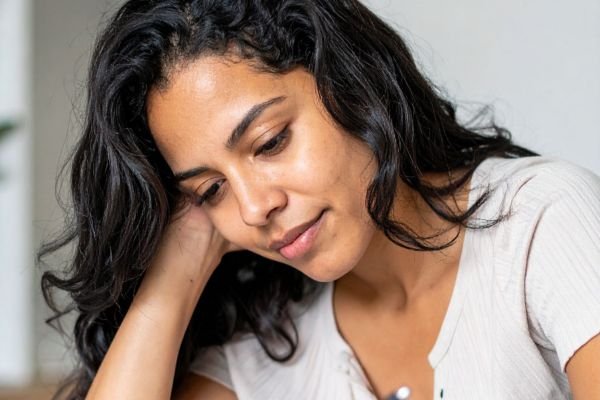 English Honours online classes Kolkata — LELE BA and MA English student in live video literature coaching session from home